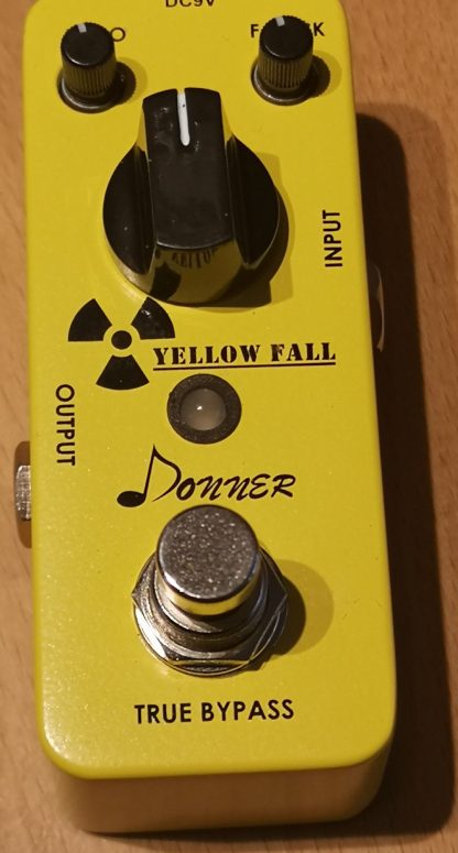 Donner Yellow Fall reverb effects pedal