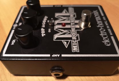 electro-harmonix Micro Metal Muff effects pedal left side
