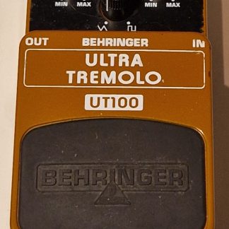 Behringer UT100 Ultra Tremolo effects pedal