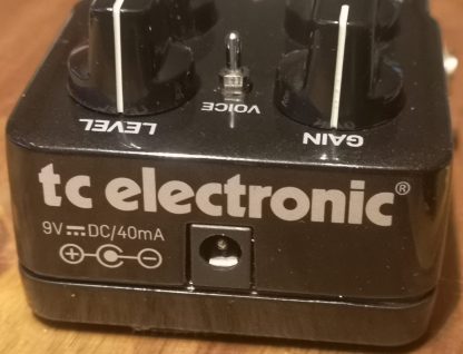tc electronic Dark Matter Distortion effects pedal top side