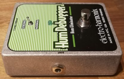 electro-harmonix HumDebugger noise suppresion pedal left side