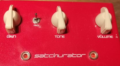 VOX Satchurator distortion effects pedal controls