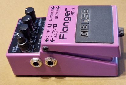 BOSS BF-3 Flanger effect pedal left side