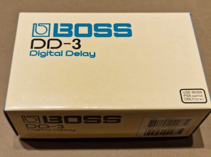 BOSS DD-3 Digital Delay effects pedal box