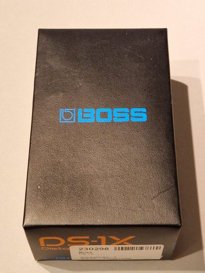 BOSS DS-1X Distortion effects pedal box
