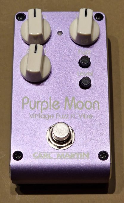 Carl Martin Purple Moon Vintage Fuzz'n'Vibe effects pedal