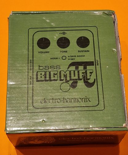 electro-harmonix Bass Big Muff Pi effects pedal box