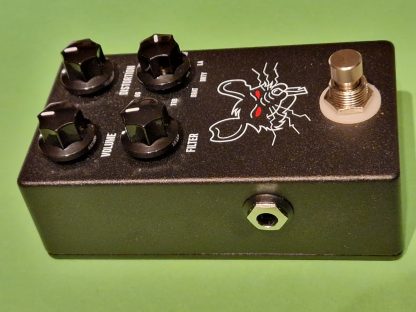 JHS pedals PackRat distortion effects pedal left side