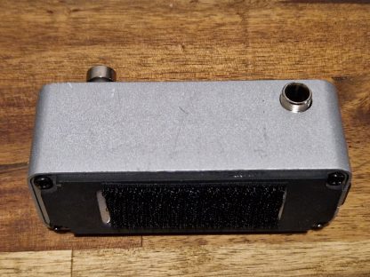 Mooer ABY channel switch pedal right side