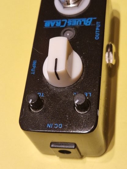 Mooer BluesCrab overdrive effects pedal top side