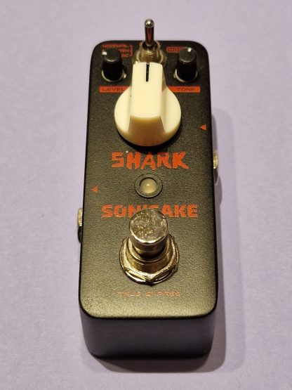 Sonicake shark distortion effects pedal