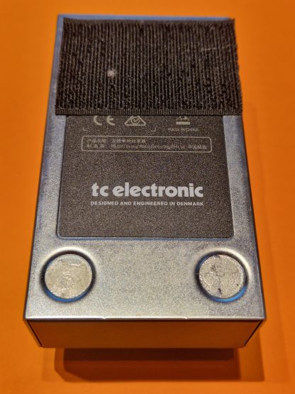 tc electronic Echobrain Analog Delay effects pedal bottom side