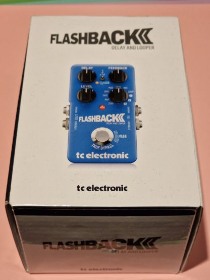 tc electronic Flashback II Delay and Looper effects pedal box