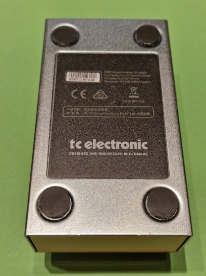 tc electronic Irono Curtain Noise Gate pedal bottom side
