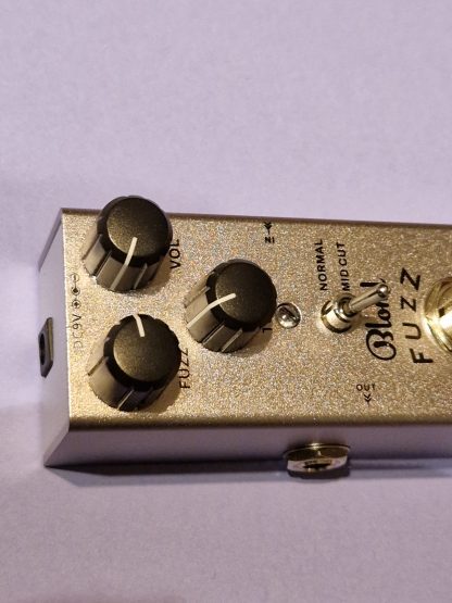 Blond Fuzz effects pedal controls
