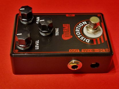 Dolamo Distortion effects pedal left side