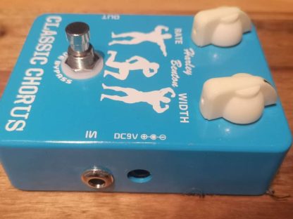 Harley Benton Classic Chorus effects pedal right side.