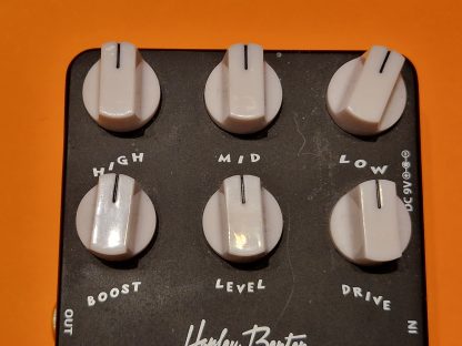 Harley Benton Extreme Metal Amp-in-a-Box pedal controls