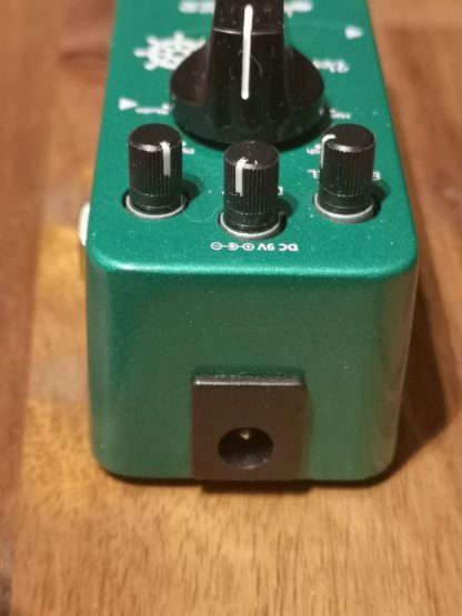 Donner Verb Square reverb multi effects pedal top side
