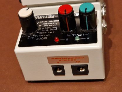 BOSS LS-2 Line Selector pedal top side