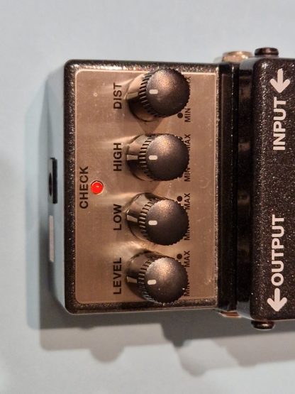 BOSS Metal Core ML-2 distortion effects pedal controls