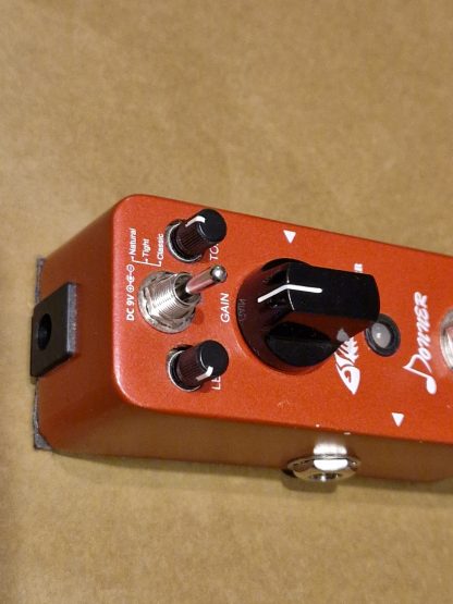 Donner Morpher distortion effects pedal top side