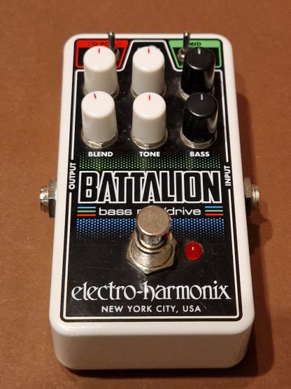 electro-harmonix Battalion Nano Bass Pre/Drive prea-amp/overdrive effects pedal
