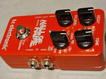 tc electronic Hall of Fame Reverb effects pedal right side