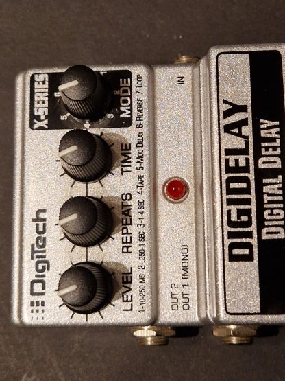 Digitech Digidelay Digital Delay effects pedal controls