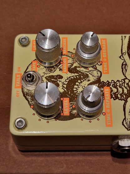 Digitech Obscura Altered Delay effects pedal controls