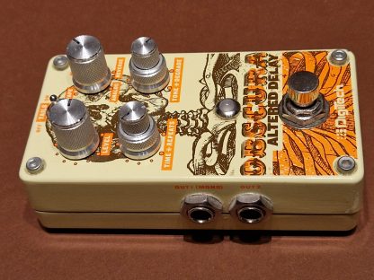 Digitech Obscura Altered Delay effects pedal left side