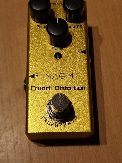 NAOMI Crunch Distortion effects pedal