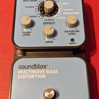 Source Audio Soundblox Multiwave Bass Distortion effects pedal