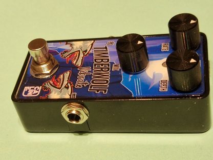 Caline Timberwolf Vibrato effects pedal right side