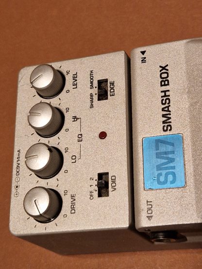 Ibanez SM7 Smash Box distortion effects pedal controls