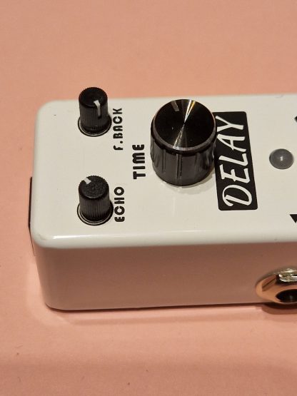 iSET PD-6 Analog Delay effects pedal controls