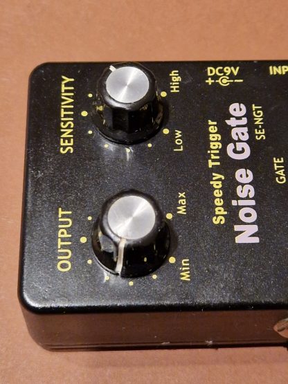 Artec SE-NGT Noise gate effects pedal controls