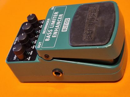 Behringer BLE100 Bass Limiter Enhancer effects pedal left side