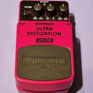 Behringer UD100 Ultra Distortion effects pedal