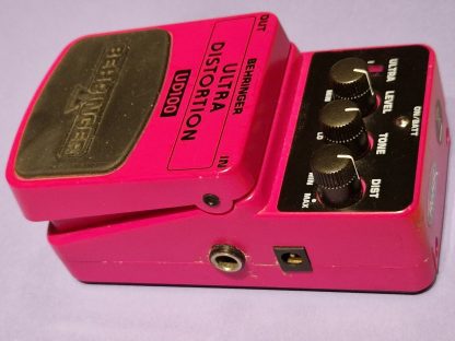 Behringer UD100 Ultra Distortion effects pedal right side