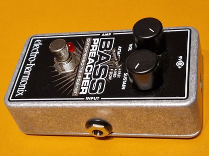 electro-harmonix Bass Preacher comprssor/sustainer effects pedal right side