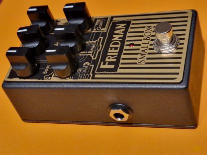 Friedman Smallbox Amp-in-a-box effects pedal left side