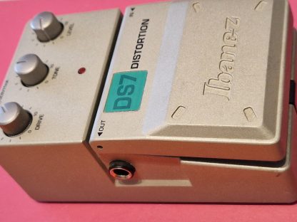 Ibanez DS7 Distortion effects pedal left side