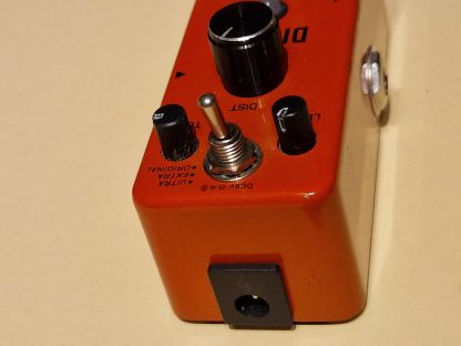 Rowin DIST-IV distortion effects pedal top side