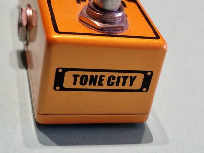 tone city Golden Plexi distortion effects pedal front side