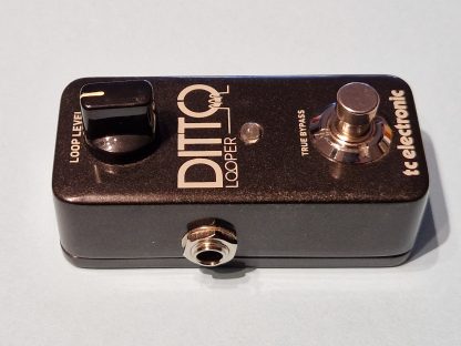 tc electronic Ditto Looper pedal left side
