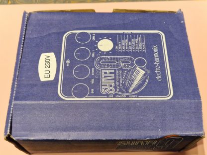 electro-harmonix Synth9 synthesizer machine effects pedal box