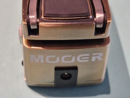 Mooer The Wahter wah effects pedal top side