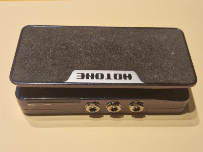 Hotone Soulpress II Volume/Expresseion/WahWah effects pedal left side