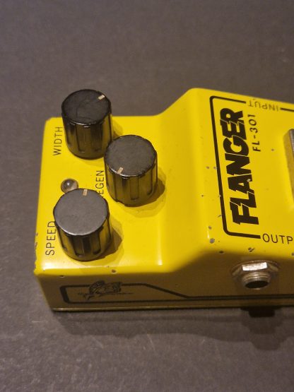 Ibanez FL-301 Flanger effects pedal controls